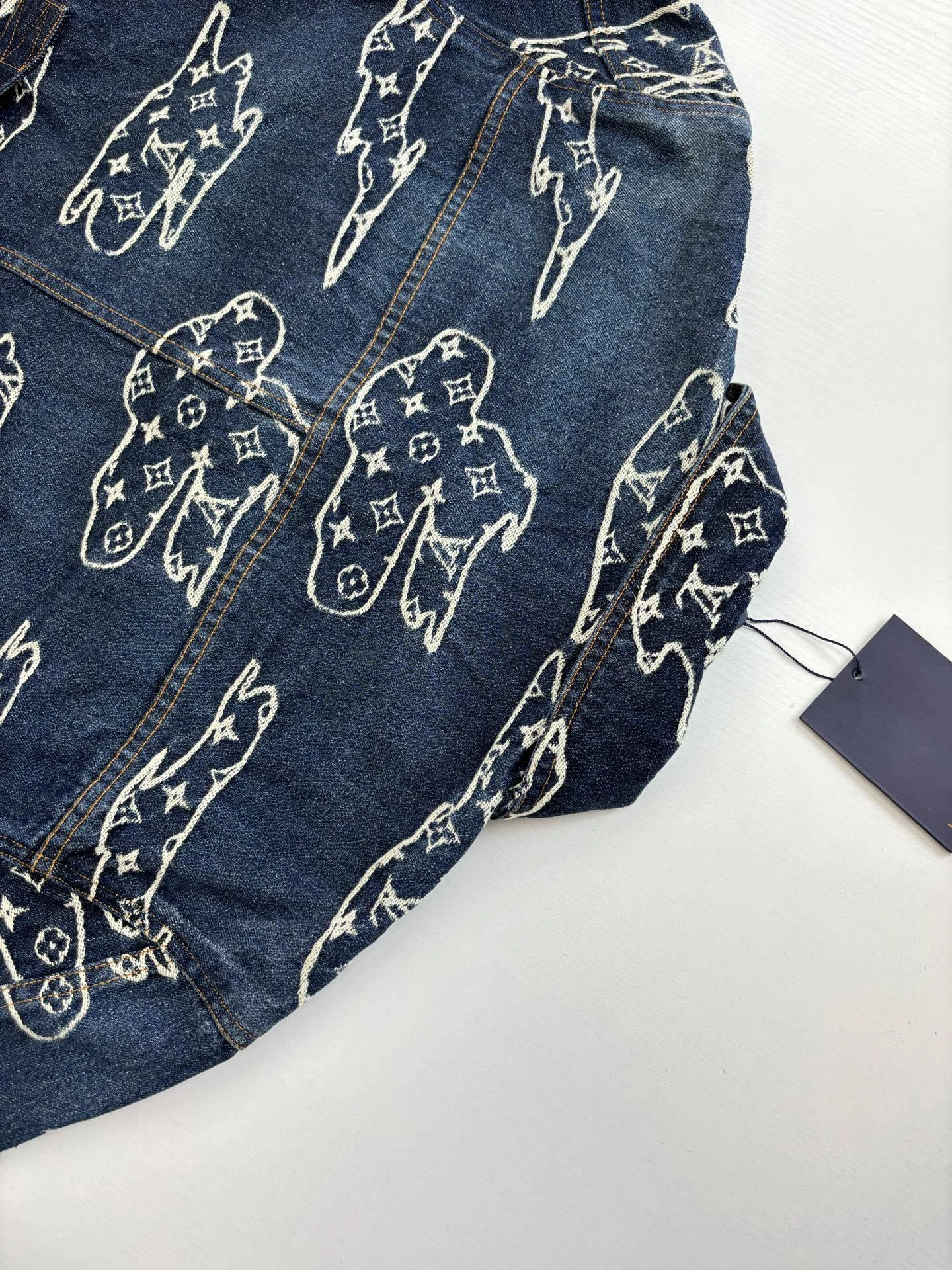 wg.luxury- 8V item:E-F000I0114